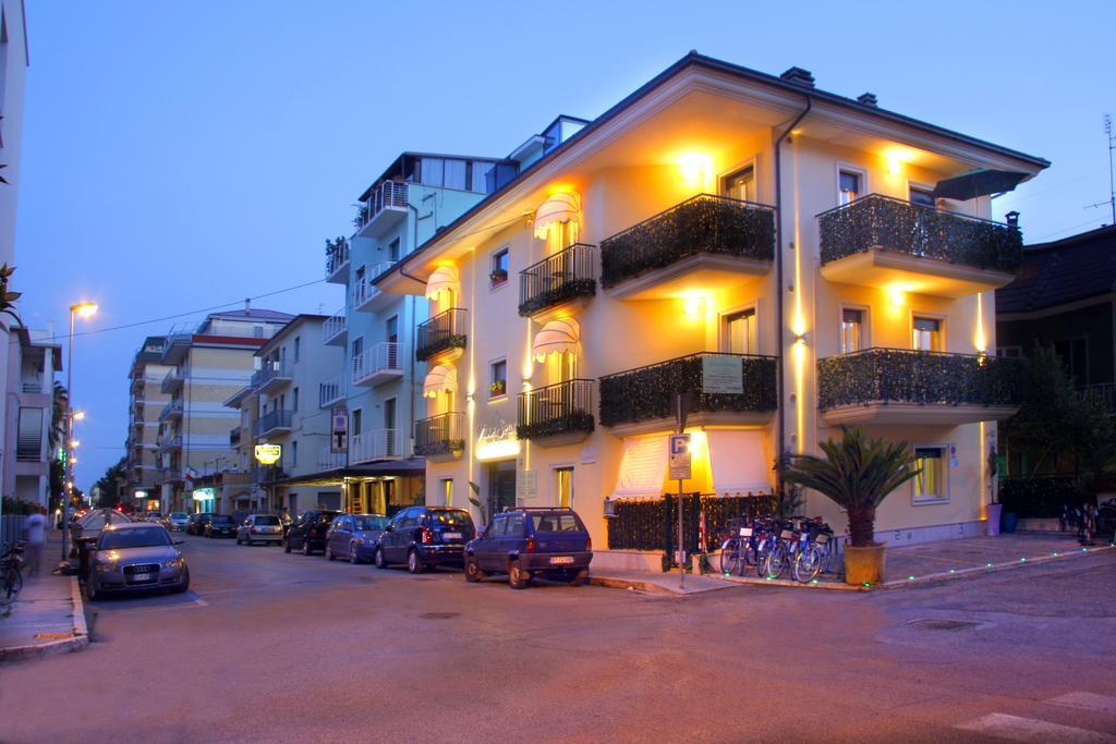 Casa Vacanze Villa Spina 圣贝内代托-德尔特龙托 客房 照片